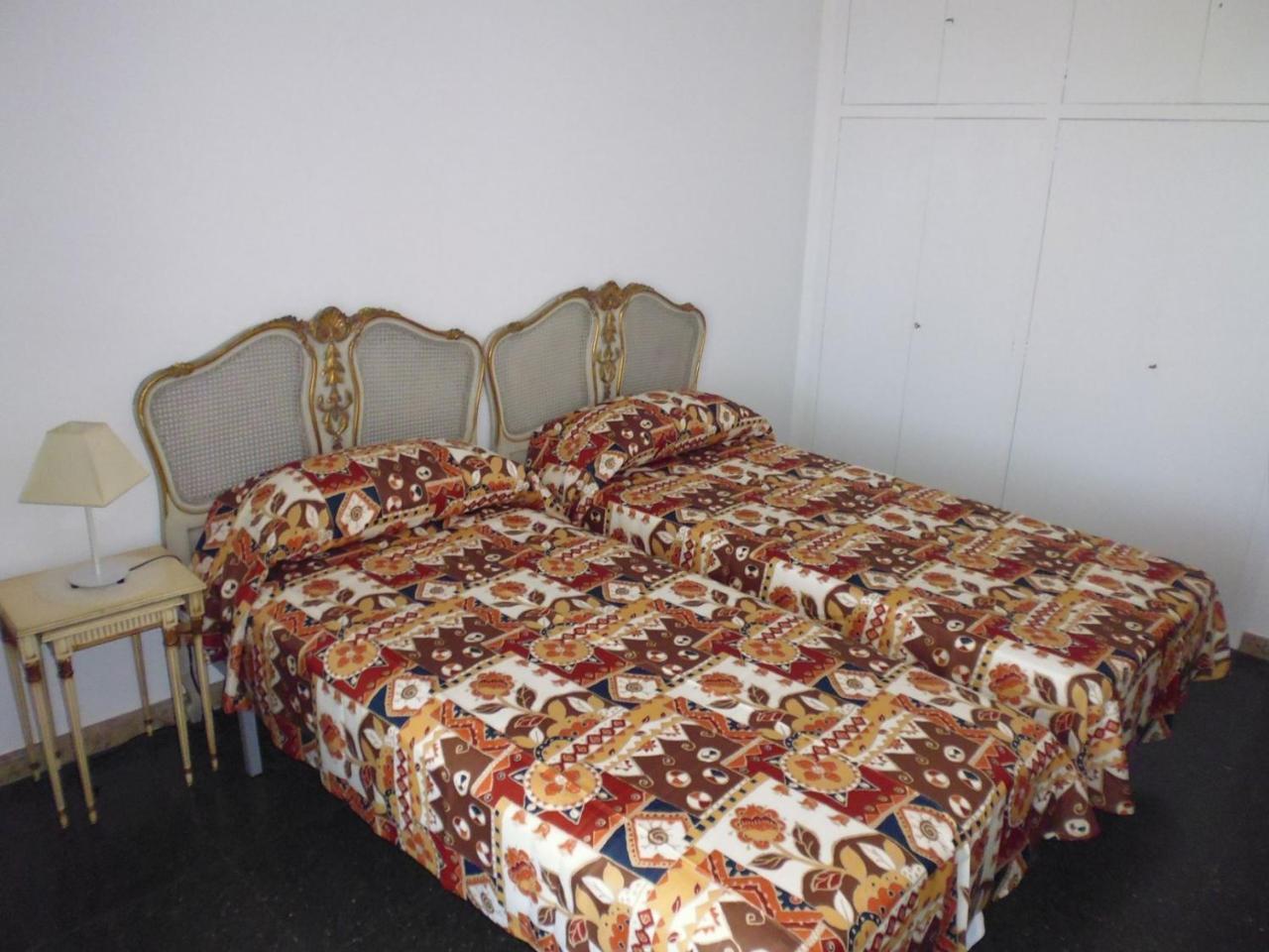 Zeus Alexis Frontal Apartment Салоу Екстериор снимка